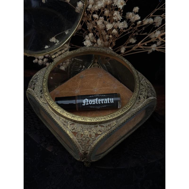 NOSFERATU perfume oil (stone, incense, wine, roses)