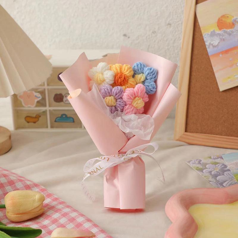 Hand-Knitted Flower Bouquet Crochet Knitted Flowers Valentine's Day Weeding Party Decoration Hand Woven Artificial Flowers