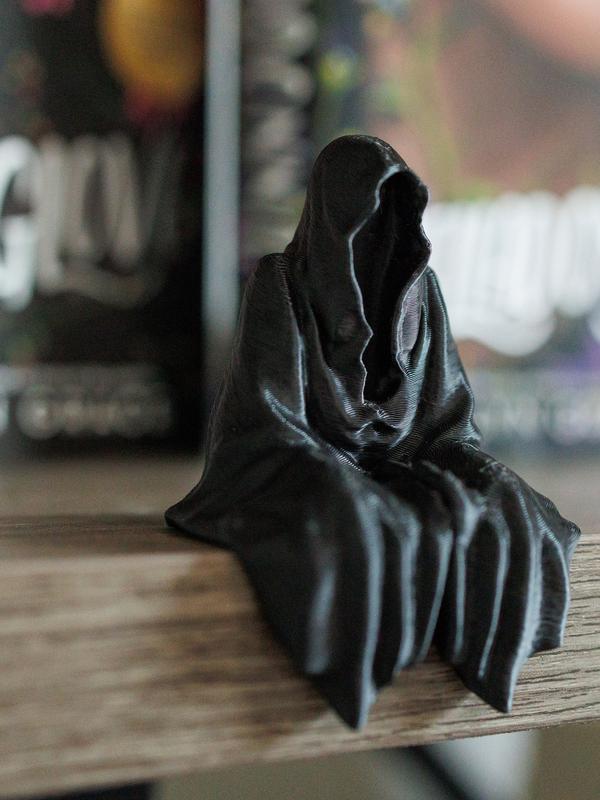 Grim Reaper Sitting Bookshelf Decor 3D Printed Death Figure Gift Bookish Merch Teacup - Perfect for Book Lovers