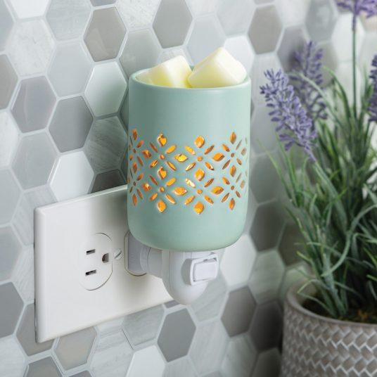 Soft Mint Pluggable Warmer