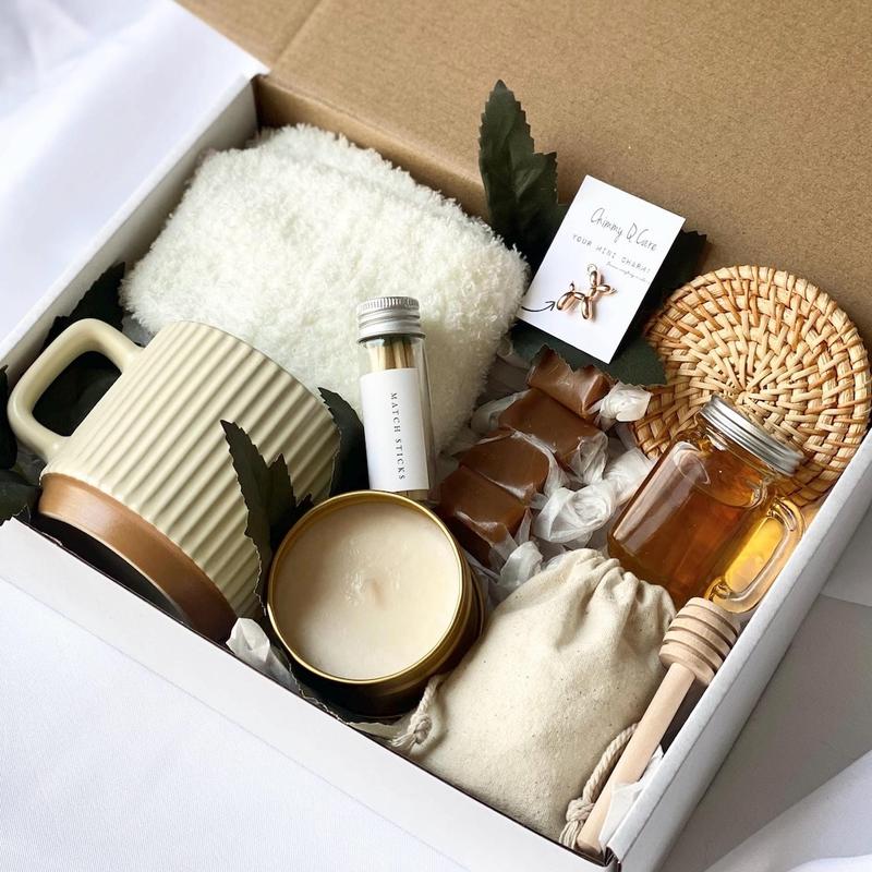 Hug In A Box, Hygee Gift, Encouragement Gift, Mom Friend Gift Set, Thinking Of You Box, Cozy Care Package, Self Care Basket, Care Package | Trendy Gift Box, Christmas Gift Box