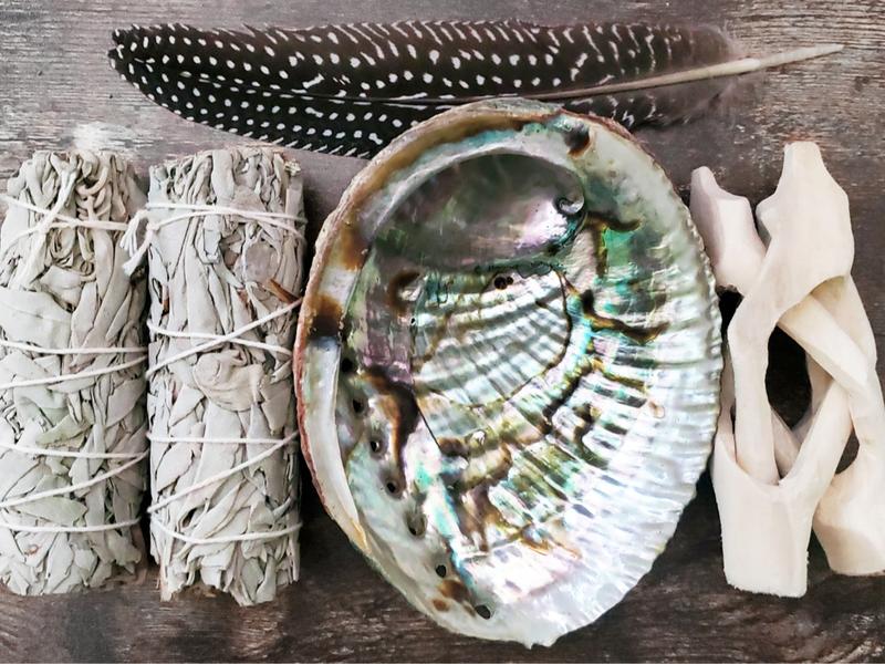 5 Pack Sage Sticks Smudge Kit 4'' Long, White SAGE Incense Bundles, Abalone Shell, Feather In Gift Box For Healing, Energy Cleansing, Yoga, Meditation