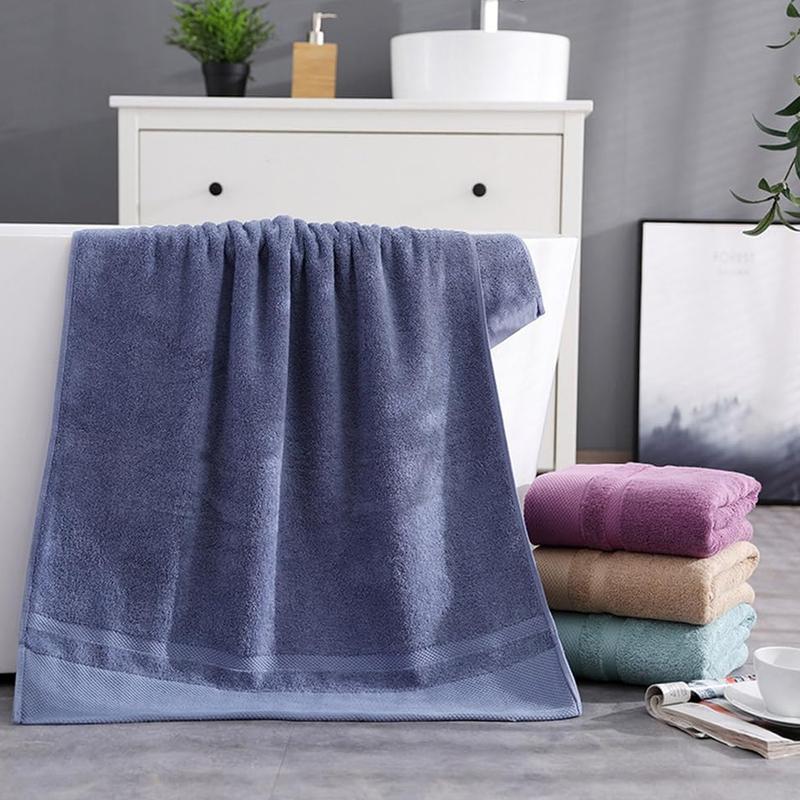 Luxuriously soft bath towel, highly absorbent and quick drying towel for bathrooms, gyms, hotels and spas, solid colour plush bath towel