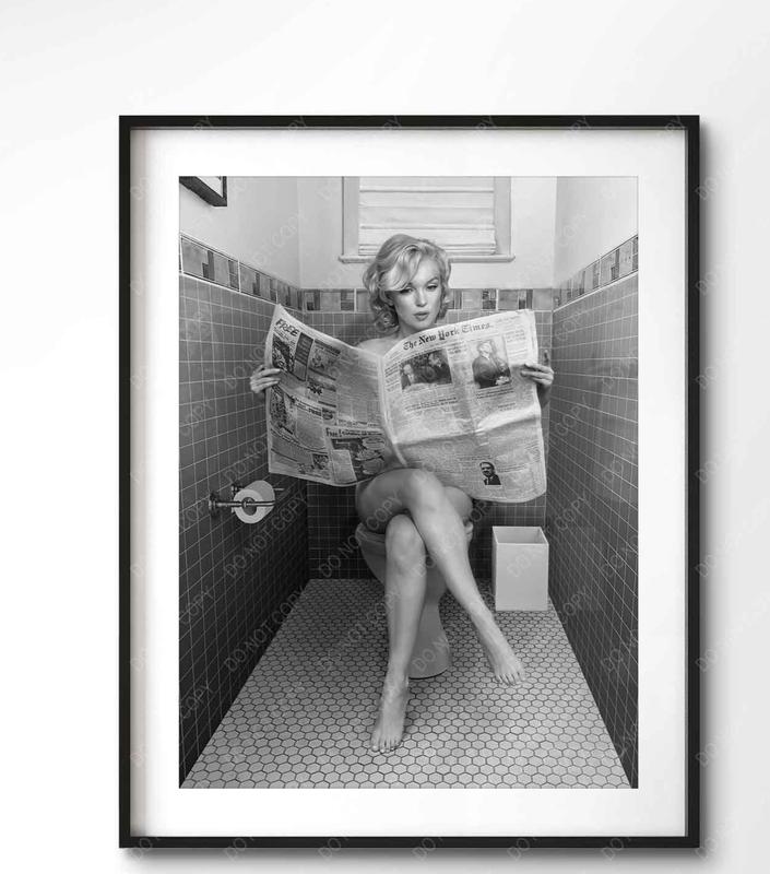 Marilyn Monroe Sitting On Toilet Print | Funny Bathroom Wall Art | Vintage | Print Poster No Frame 