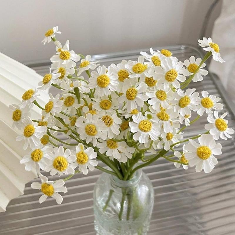 Artificial Daisy Bouquet without Vase, 1 Count Faux Flower Bouquet, Decorative Flowers for Home Living Room Bedroom Dining Room Wedding Party