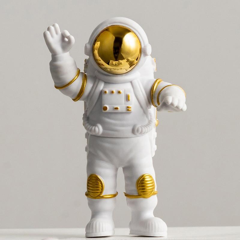 Astronaut Design Decorations, 3 Counts Creative Mini Astronaut Model Ornament Set, Desktop Decoration for Home Office Bedroom, Home Decor Supplies, Room Decor